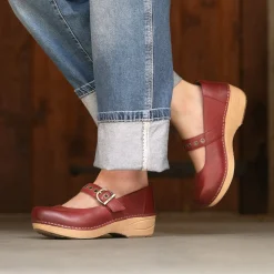 XP 2.0 Mary Jane Clog